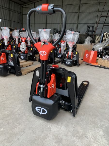 Xe nâng tay điện 1,5 tấn F4