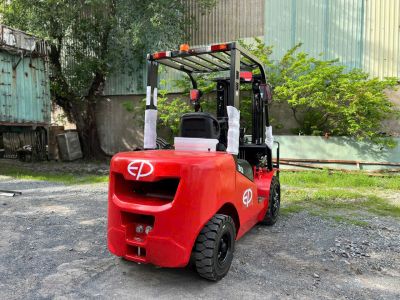 Xe nâng Diesel 3 tấn CPCD30H3