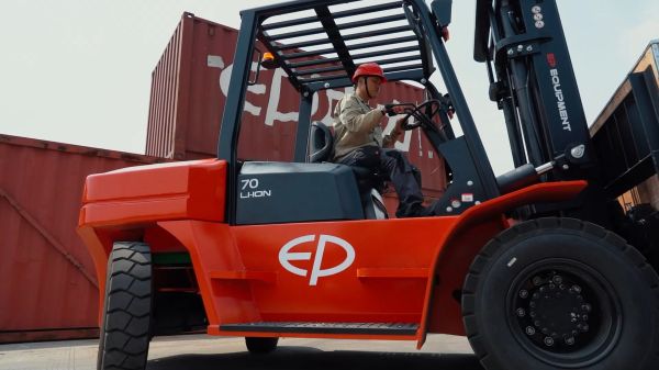 Xe nâng điện 7-10 tấn EFL702/EFL1002