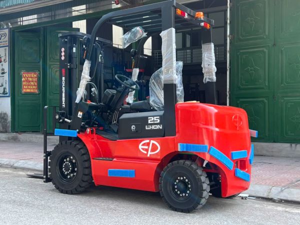 Xe nâng điện 2,5 tấn EFL252