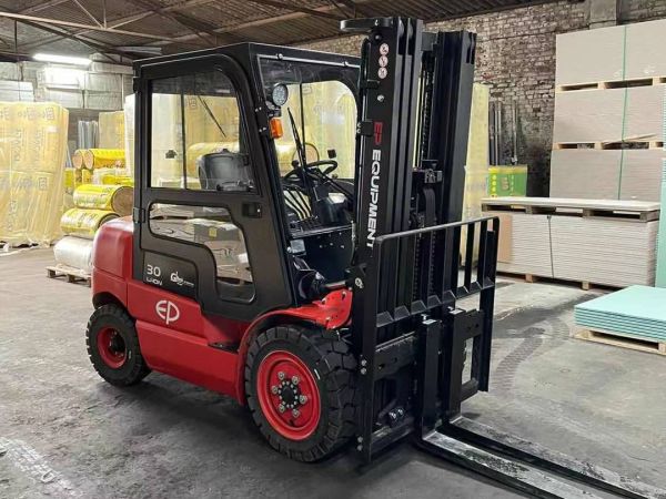 Xe điện 3-3,5 tấn EFL302/EFL352