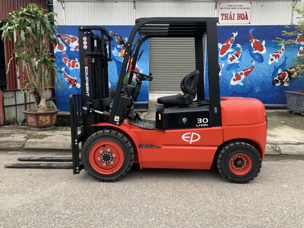 Xe điện 3-3,5 tấn EFL302/EFL352