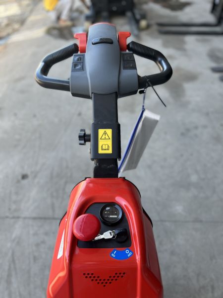 Xe kéo điện model QDD10