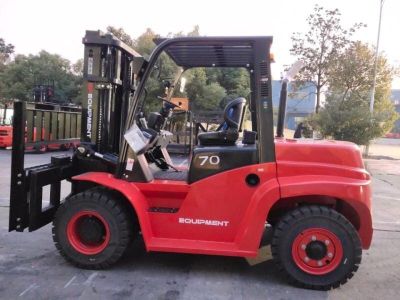 Xe nâng Diesel 7,0 tấn CPCD70T8