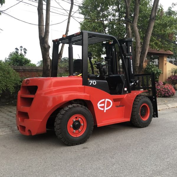 Xe nâng Diesel 7,0 tấn CPCD70T8