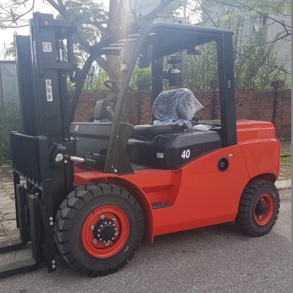 Xe nâng Diesel 4,0 tấn CPCD40T8