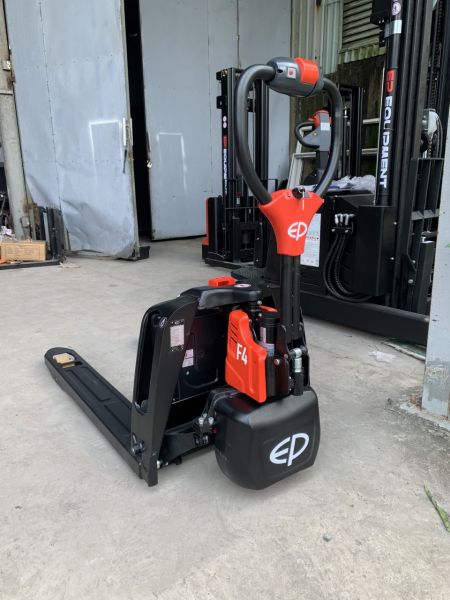 Xe nâng tay điện 1,5 tấn F4