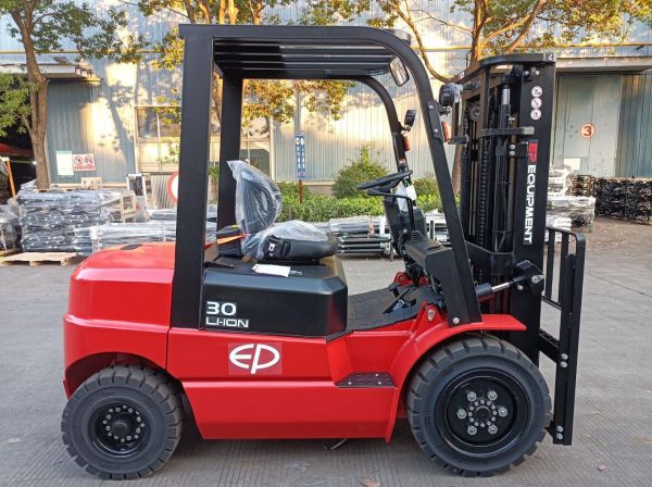 Xe điện 3-3,5 tấn EFL302/EFL352