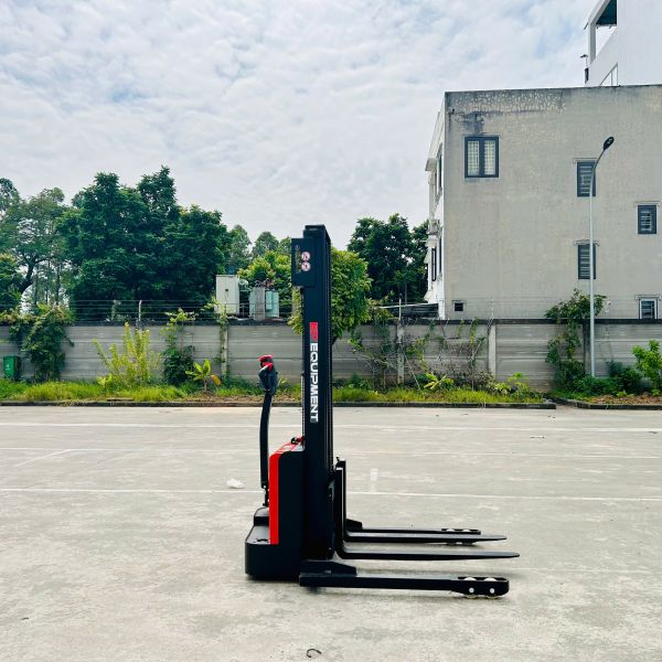 xe nâng điện  ESD152 - 1,5 Tấn 