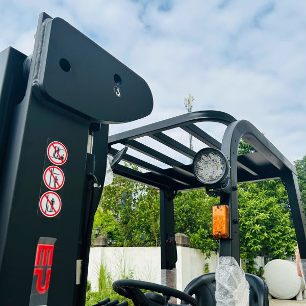xe nâng điện ngồi lái EFX2-251