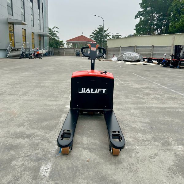 Xe nâng tay điện 3 tấn CBD30-C